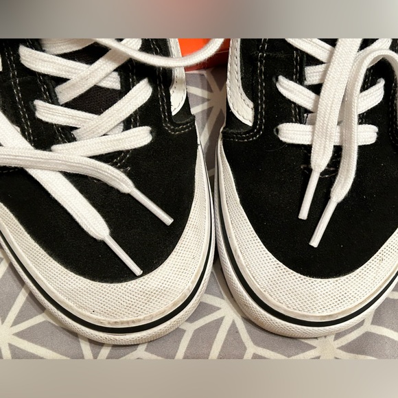 VANS PRO - Picture 16 of 16